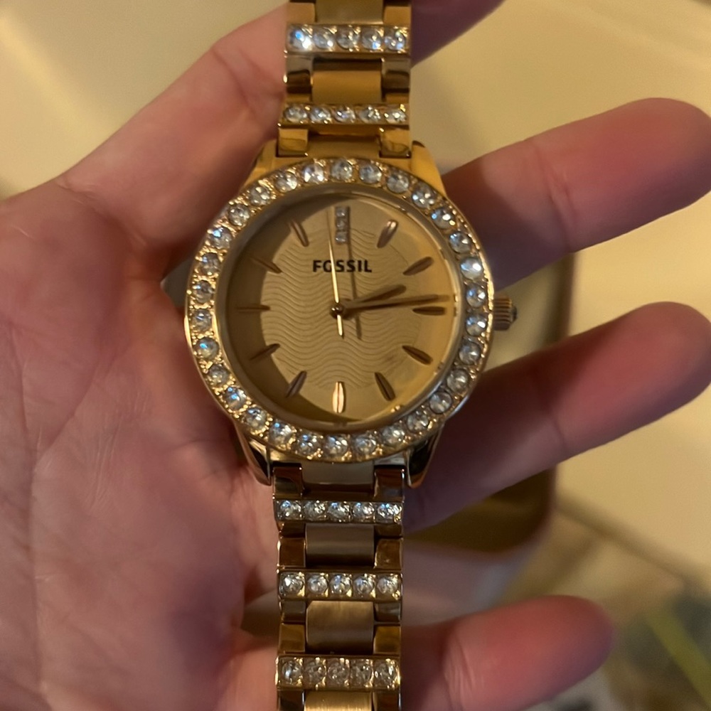 Fossil rose gold watch